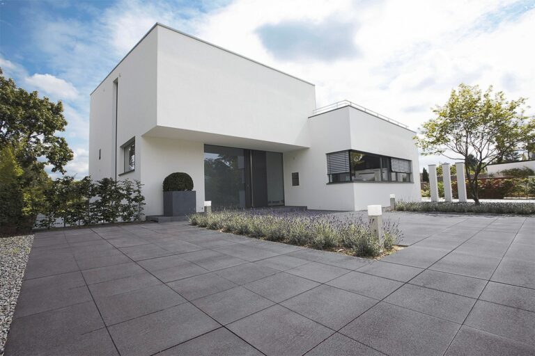 UM_FaGAG_CMetten_Umbriano_Platte_grau_anthrazit_WB-014987-korr-1